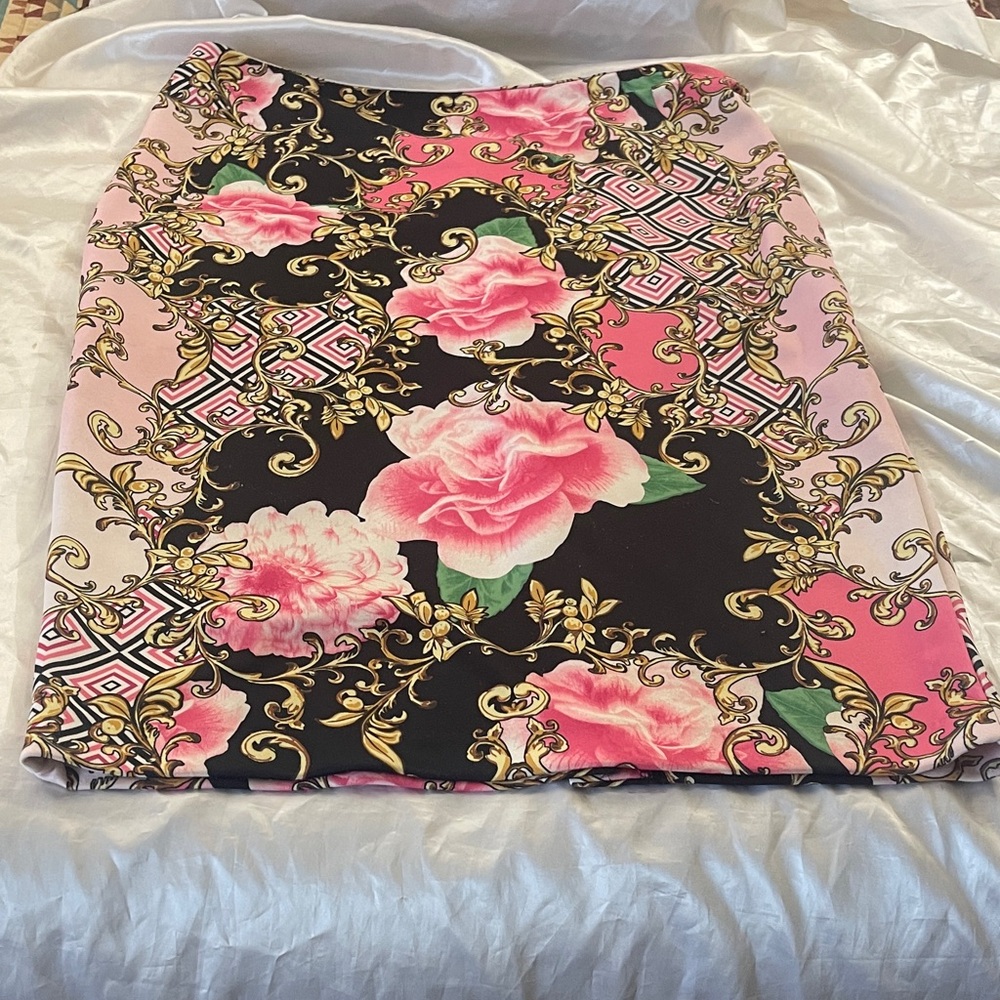 New York & Company Pink and Black Floral Mini Skirt